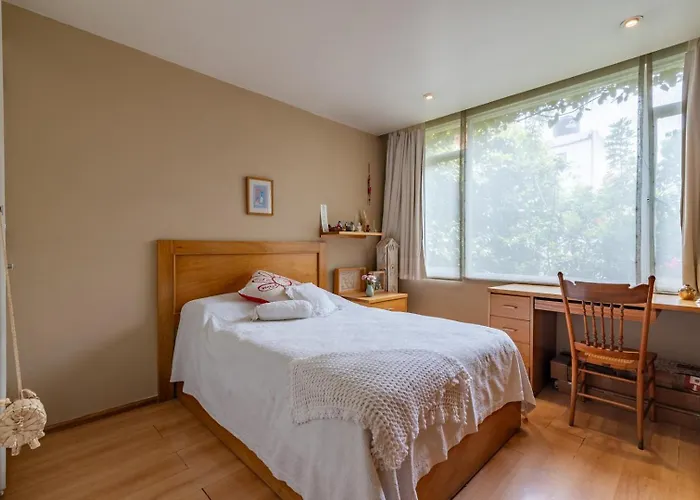 Holiday home Mrw Artist's Atelier Orchid Oasis 3br House *